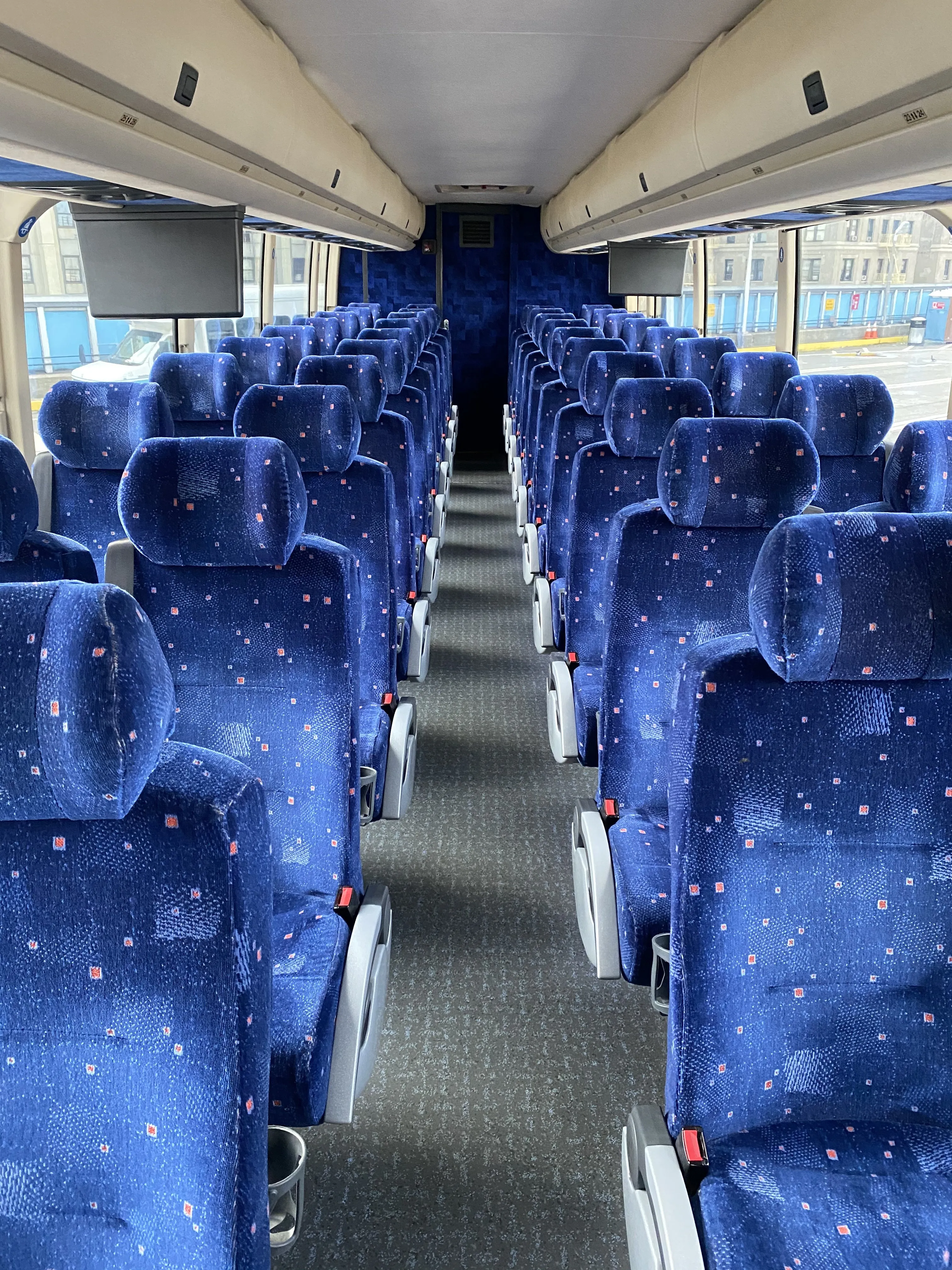 Bus from Gainesville_Dulles_ OurBus bus seats2